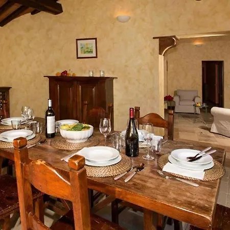 Villa Poloturisticoumbria Casale Roteto Con Piscina *